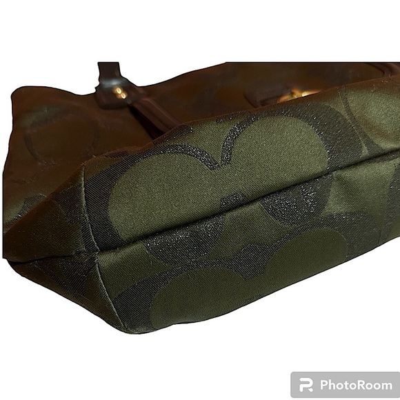 Beautiful COACH F1382-F26248 Campbell Signature Green Bag! - Picture 8 of 17